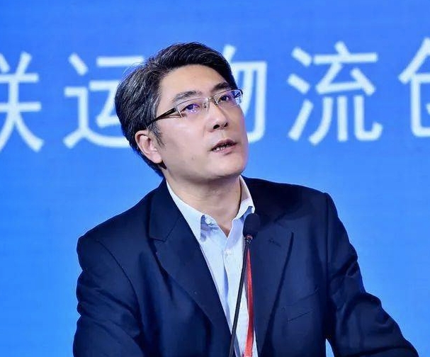 陆主任.png